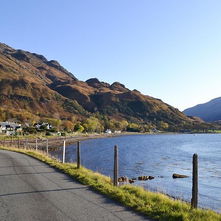 Shore Cottage Arnisdale Exterior photo