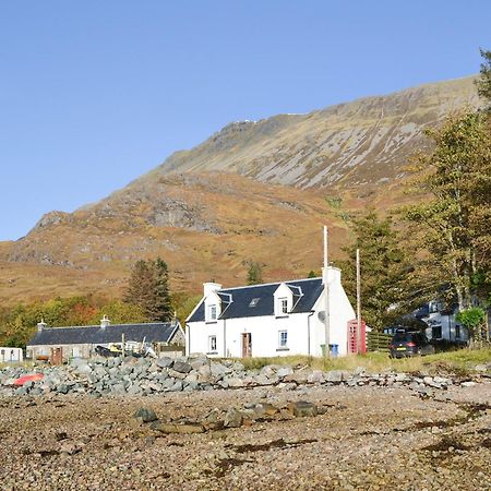 Shore Cottage Arnisdale Exterior photo